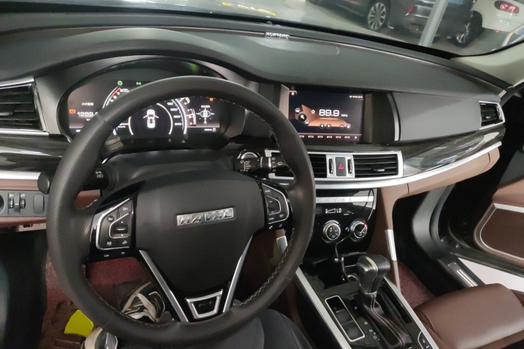 哈弗H7 2018款 改款 蓝标H7 2.0T 自动智享型中控内饰12