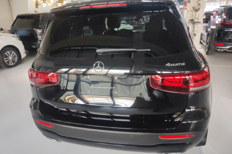 奔驰GLB 2022款 GLB 220 4MATIC车身外观6002