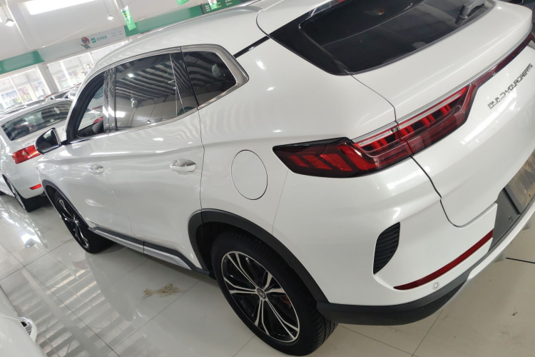 比亚迪 宋PLUS 2020款 1.5T 自动旗舰型车身外观6003