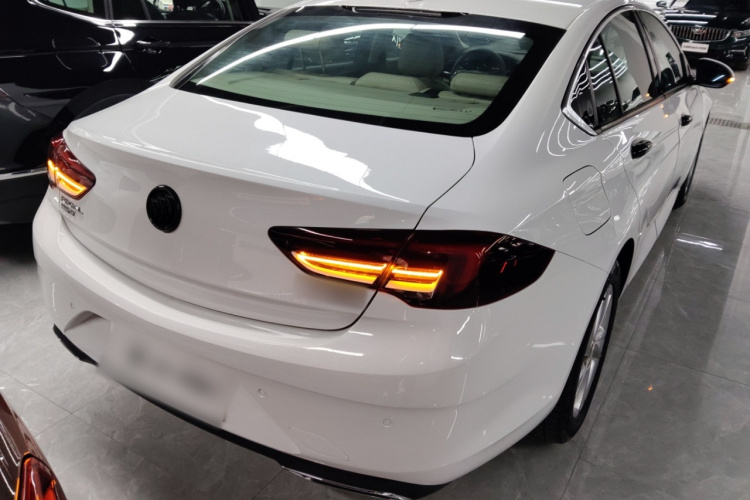 别克 君威 2020款 552T 精英型车身外观7