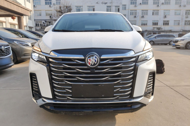 别克GL8 2023款 陆上公务舱 舒适型车身外观2