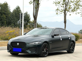 捷豹XEL 2024款 2.0T 250PS R-DYNAMIC S耀黑运动版