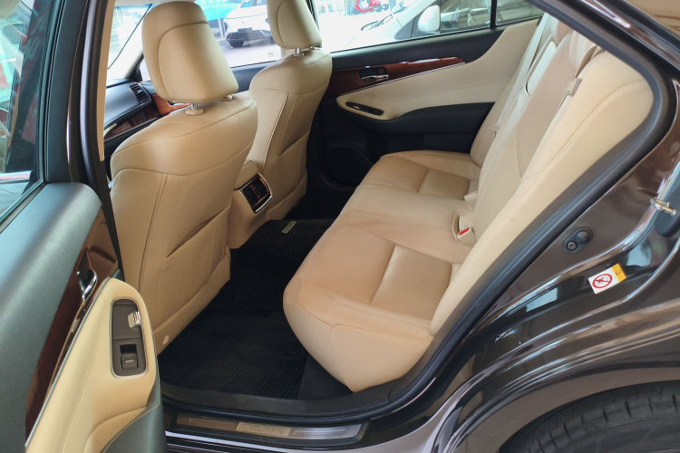 丰田 皇冠 2015款 2.0T 时尚版中控内饰7004