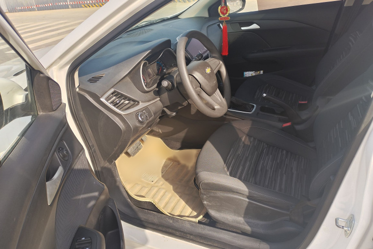 雪佛兰 科沃兹 2018款 320 自动欣享天窗版中控内饰7003