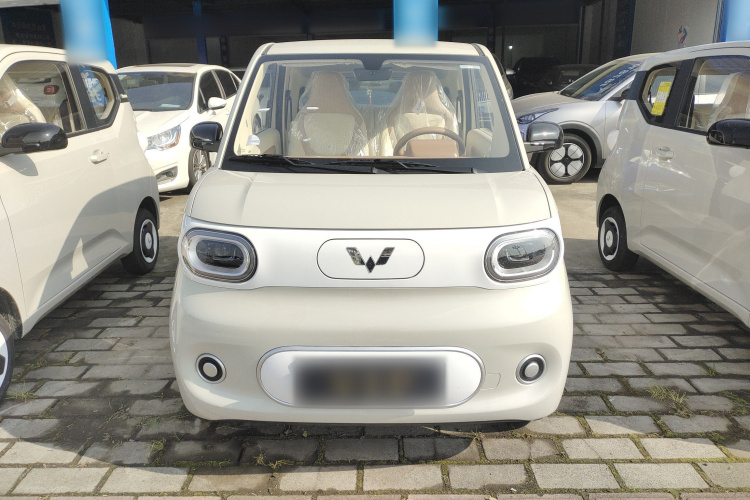 五菱汽车 宏光MINIEV 2024款 第三代 215km 青春版车身外观2