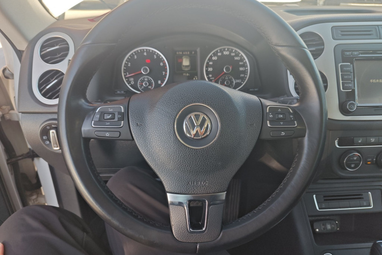 大众 途观 2015款 1.8TSI 自动四驱豪华型中控内饰13