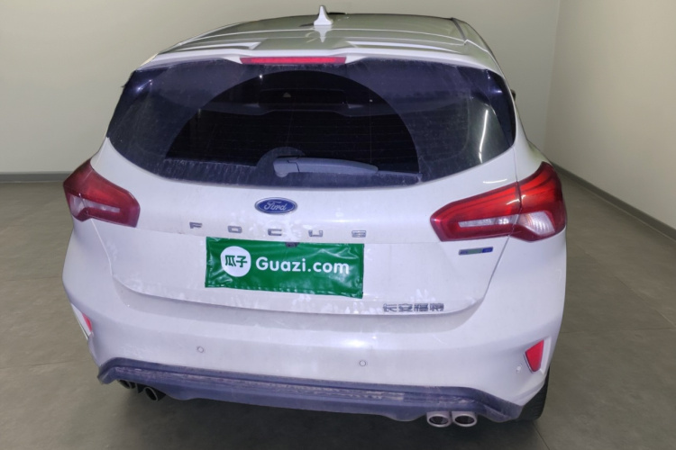 福特 福克斯 2021款 两厢 EcoBoost 180 自动锋潮型车身外观6