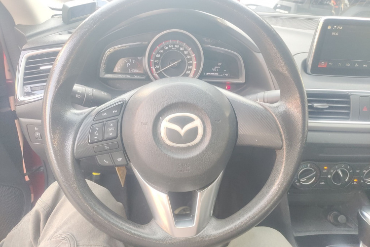 马自达3 昂克赛拉 2014款 三厢 1.5L 自动舒适型中控内饰13