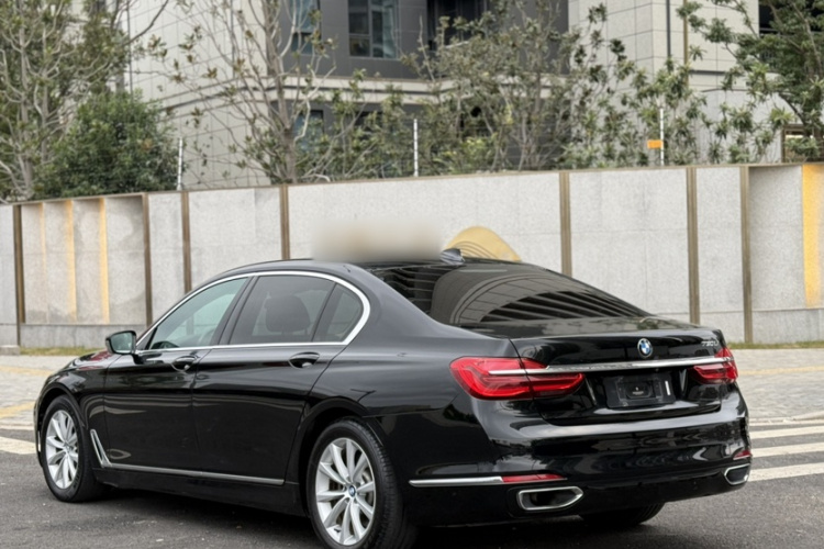 宝马7系 2017款 730Li 领先型车身外观6003