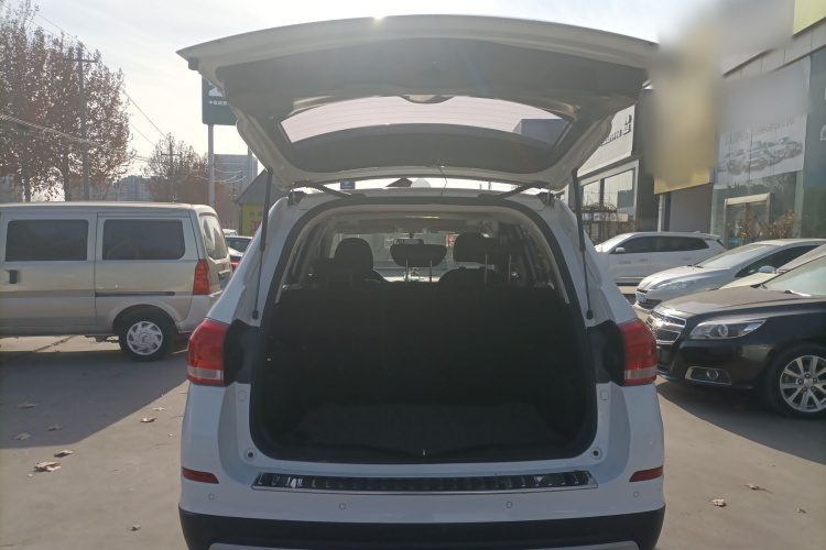 哈弗H6 2019款 运动版 1.5T 自动两驱精英型 国VI机舱底盘23