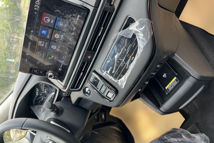 本田 艾力绅 2024款 2.0L e:HEV 豪华版中控内饰7003