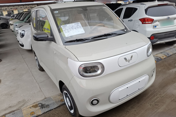 五菱汽车 宏光MINIEV 2024款 第三代 215km 青春版车身外观3