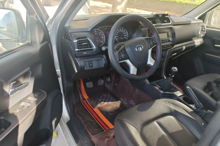 长城 风骏5 2021款 2.0T柴油两驱精英型大双排国VI GW4D20M中控内饰20