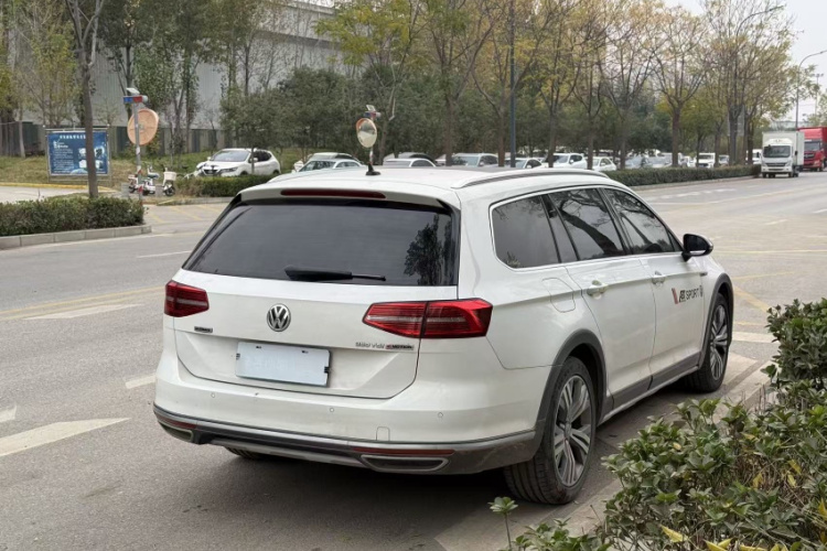 大众 蔚揽 2017款 380TSI 四驱拓行版车身外观6004