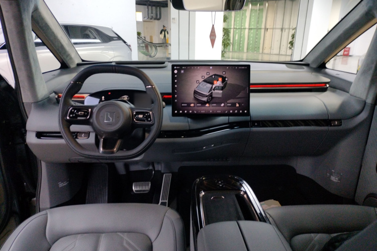 极氪MIX 2025款 长续航智驾版中控内饰7002