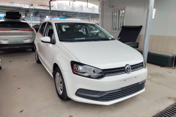 大众 Polo 2016款 1.4L 手动风尚型车身外观3