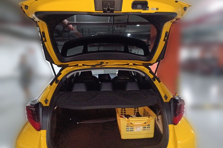 丰田C-HR 2021款 2.0L 豪华版局部细节23