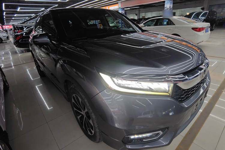 本田 冠道 2017款 240TURBO 两驱尊享版车身外观3