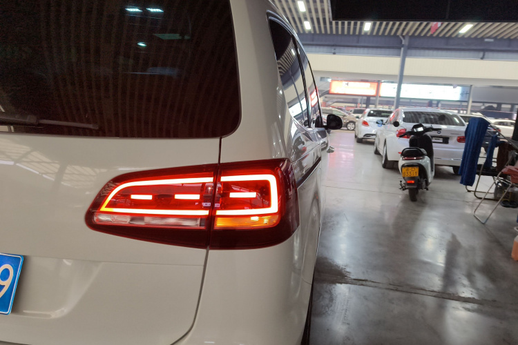 大众 夏朗 2016款 380TSI 舒享型 7座车身外观6006