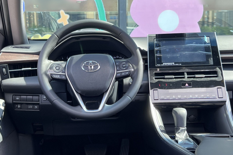 丰田 亚洲龙 2023款 2.0L 进取版中控内饰7003