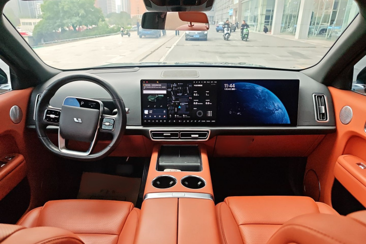 理想汽车 理想L9 2022款 Max中控内饰7002