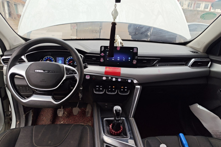 北京汽车 北京X3 2019款 1.5T 手动荣耀版中控内饰12