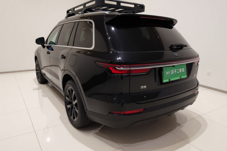 理想汽车 理想ONE 2021款 增程6座版车身外观5