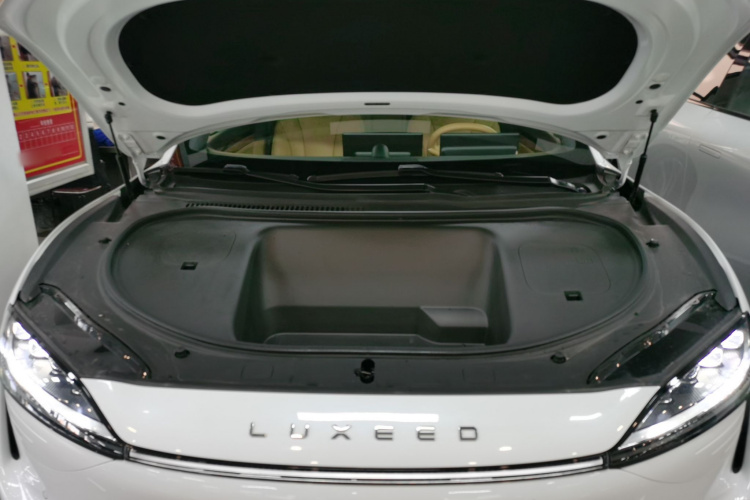 鸿蒙智行 智界R7 2024款 纯电 736km UItra机舱底盘24