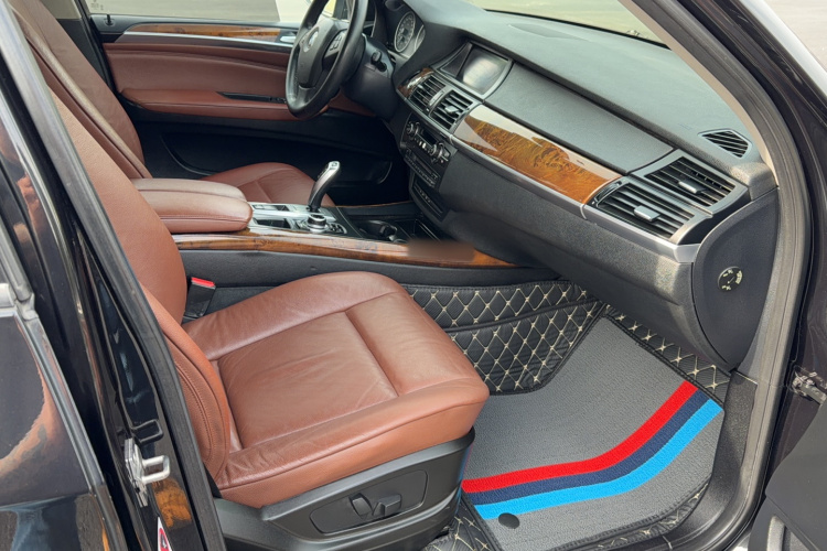 宝马X5(进口) 2011款 xDrive35i 领先型中控内饰7004