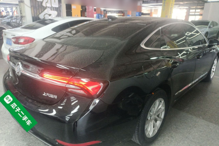 别克 君越 2021款 552T 豪华型车身外观7