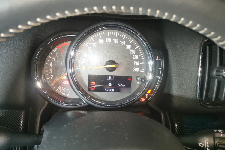 MINI Countryman 2018款 1.5T COOPER 艺术家局部细节14