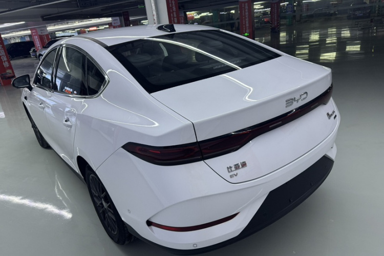 比亚迪 秦PLUS 2025款 EV 智驾版 510KM领先型车身外观6005