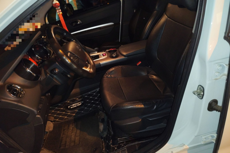 标致3008 2019款 350THP 自动领先版中控内饰19