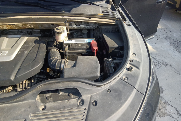 比亚迪 唐 2018款 2.0T 自动智联尊荣型 7座 国V机舱底盘26