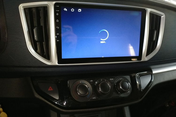 东风风行 菱智 2022款 M5 1.6L 实用型 5座局部细节16