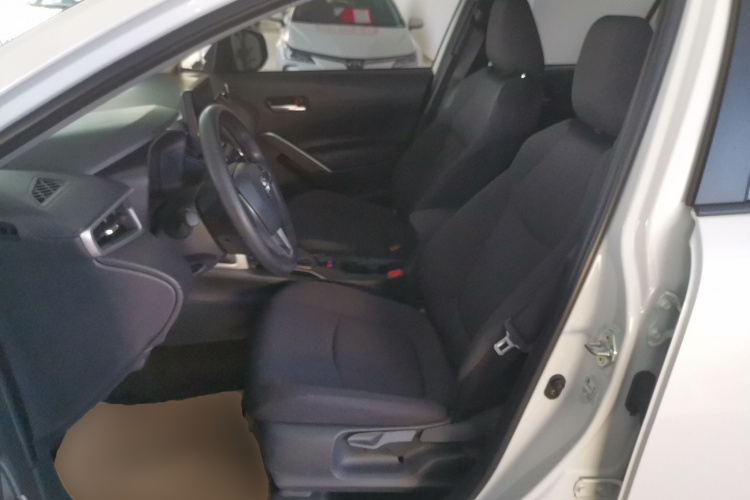 丰田 卡罗拉锐放 2022款 2.0L 豪华版局部细节19