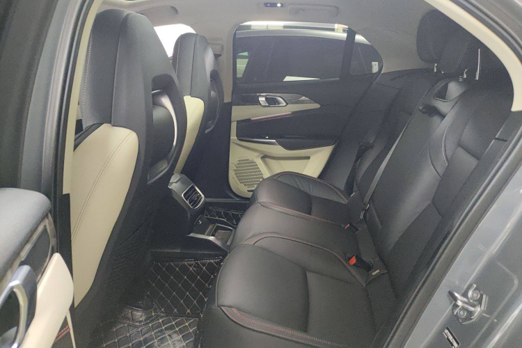 领克02新能源 2021款 1.5T PHEV Pro中控内饰7004