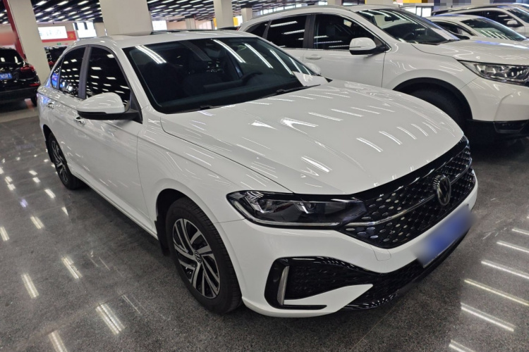 大众 朗逸 2024款 1.5L 自动星空五百万版车身外观3