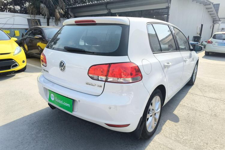 大众 高尔夫 2012款 1.4TSI 自动舒适型车身外观7