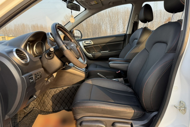 哈弗H6 2016款 升级版 1.5T 自动两驱精英型中控内饰7005