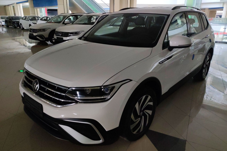 大众 途观L 2022款 330TSI 自动两驱舒享版车身外观1