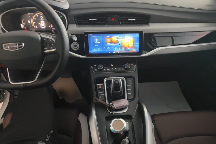 吉利汽车 博越 2022款 1.8TD DCT智雅型中控内饰12