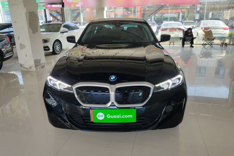 宝马i3 2024款 eDrive 35 L车身外观6001
