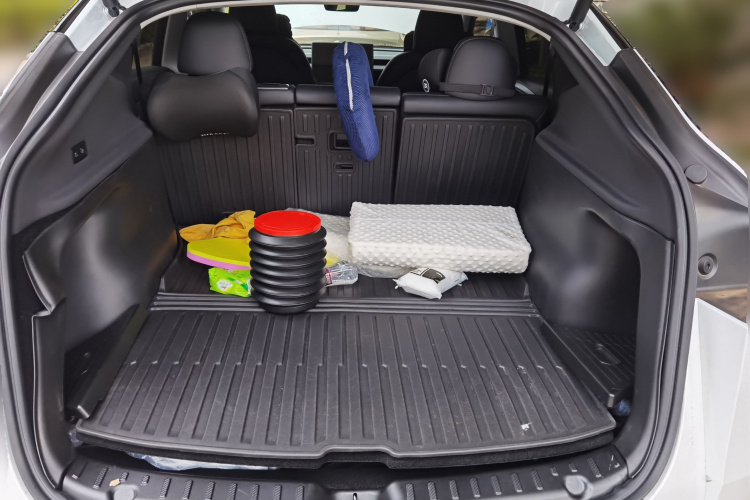 特斯拉 Model Y 2025款 后轮驱动版中控内饰23