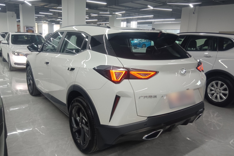 广汽传祺 传祺GS3 2023款 影速 270T 劲享版车身外观4