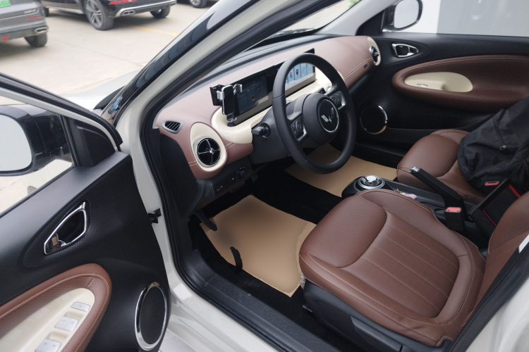 五菱汽车 五菱缤果 2023款 203km 舒享款中控内饰20