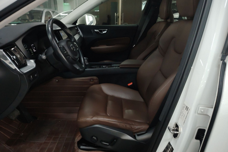 沃尔沃XC60 2019款 T5 四驱智逸版 国VI局部细节19