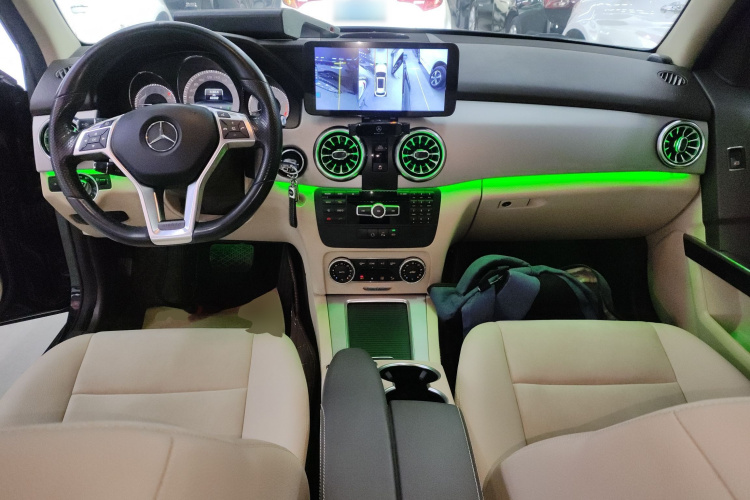 奔驰GLK级 2015款 GLK 260 4MATIC 动感型 极致版中控内饰7002