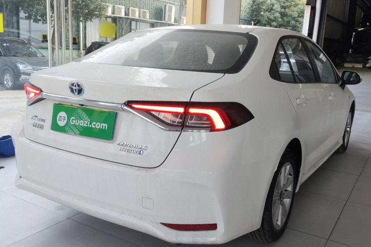 丰田 卡罗拉 2023款 1.8L 智能电混双擎 精英版车身外观7