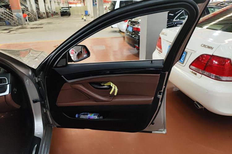 宝马5系 2014款 520Li 典雅型中控内饰42